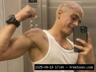 Tatoo, Snapshot, Zoom, Vibrator, Striptease, Smoke cigarette, Roleplay, Oil..., Hornyaf 12