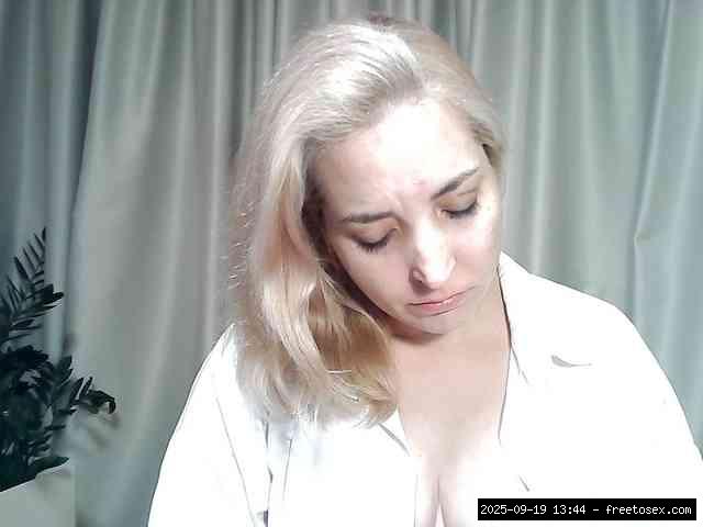 Shaved white, Shaved babes, Group chat for 20 39 tokens, Full privates for ..., shaved babes 13