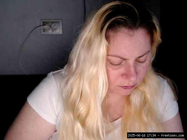 Shaved white, Shaved babes, Group chat for 40 tokens, Full privates for 30 ..., Anal White 14