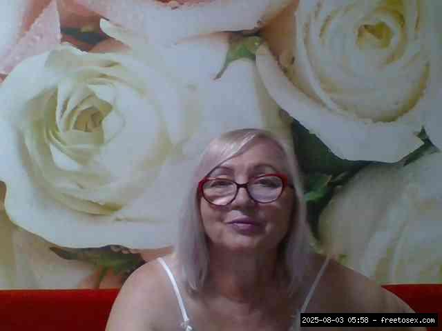 Group chat for 40 tokens, Full privates for 90 tokens, Privates for 60 89 t..., trimmed mature 1