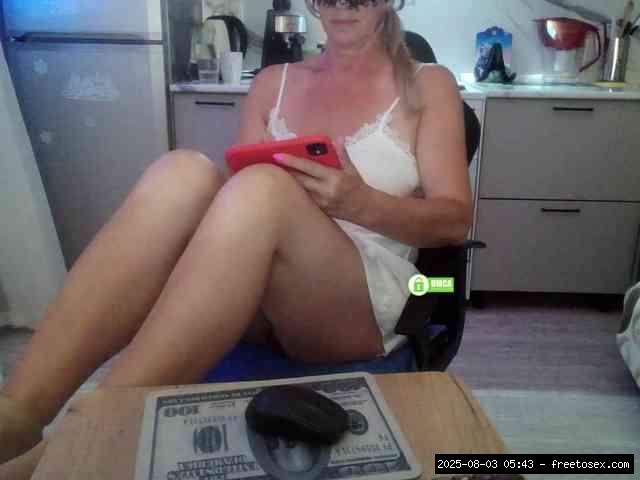 Group chat for 40 tokens, Full privates for 60 89 tokens, Privates for 60 8..., Brunette Grannies 2