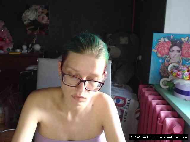 Shaved white, Shaved mature, Group chat for 40 tokens, Full privates for 90..., enjoying 1