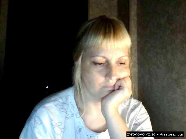 Group chat for 40 tokens, Full privates for 90 tokens, Privates for 90 toke..., Smoking Babes 2
