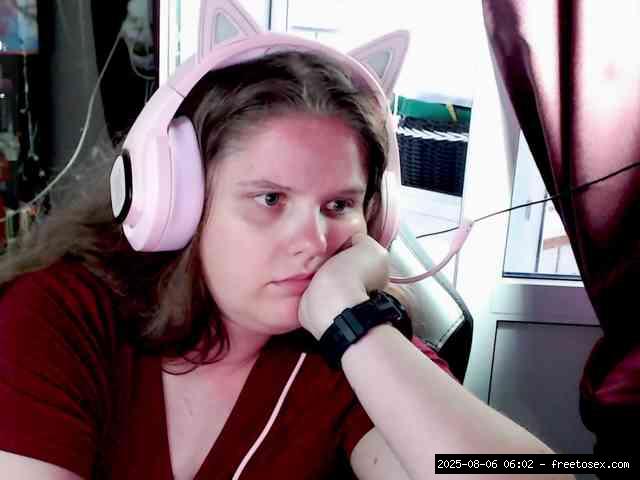 Dirty talk, Group chat for 40 tokens, Full privates for 90 tokens, Privates..., Messydeepthroat 2