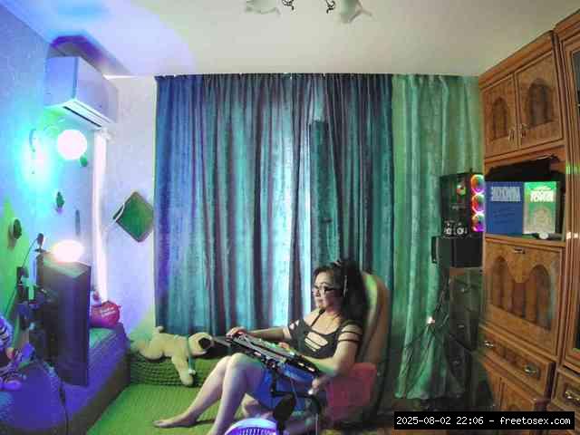 Group chat for 40 tokens, Full privates for 30 59 tokens, Privates for 30 5..., Trimmed 12