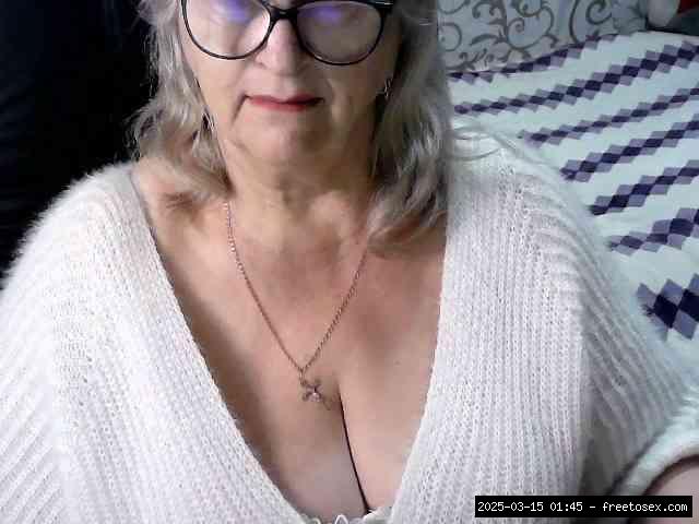 Group chat for 20 39 tokens, Full privates for 90 tokens, Privates for 60 8..., blonde grannies 9