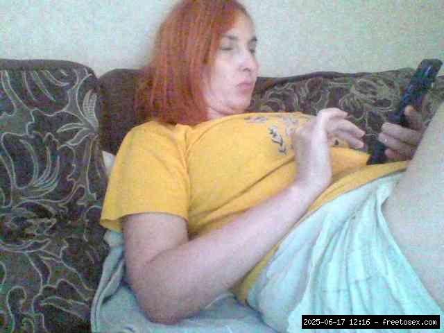 Shaved white, Shaved mature, Group chat for 40 tokens, Full privates for 90..., housewifes asian 19