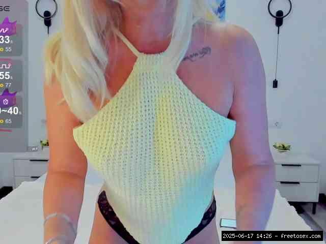 Shaved white, Shaved mature, Group chat for 40 tokens, Full privates for 90..., Russian Mature 18