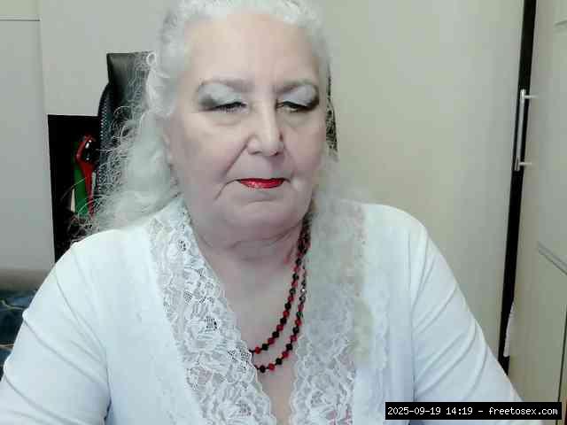 Group chat for 40 tokens, Full privates for 90 tokens, Privates for 30 59 t..., Anal Grannies 8