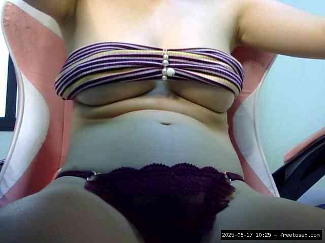 Group chat for 40 tokens, Full privates for 90 tokens, Privates for 30 59 t..., ball licking 19