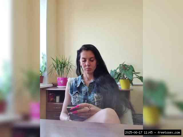 Shaved white, Shaved mature, Group chat for 40 tokens, Full privates for 90..., Mobile Mature 12