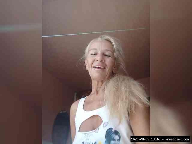 Shaved white, Shaved mature, Group chat for 40 tokens, Full privates for 90..., teasing 19