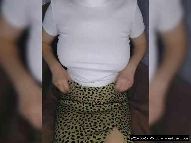 Shaved white, Shaved mature, Group chat for 20 39 tokens, Full privates for..., Enjoying 2