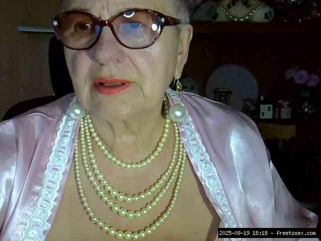 Group chat for 20 39 tokens, Full privates for 30 59 tokens, Privates for 3..., fingering grannies 11