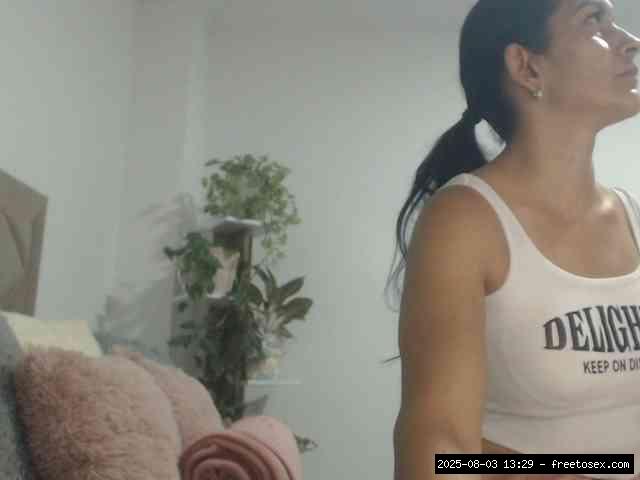 Shaved teens, Shaved latina, Group chat for 20 39 tokens, Full privates for..., Cum On Tits 10