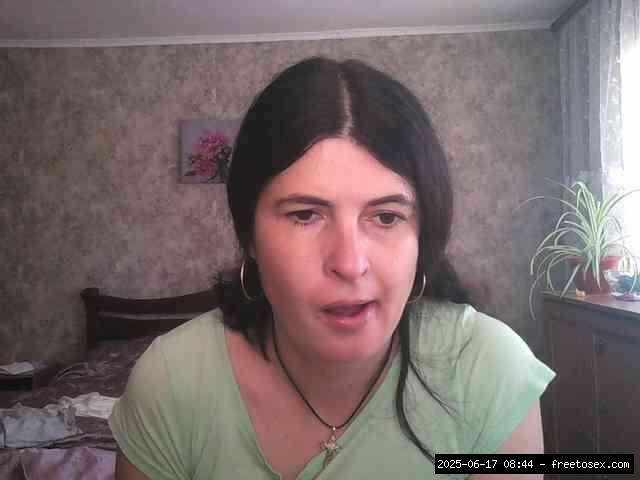 Group chat for 20 39 tokens, Full privates for 90 tokens, Privates for 60 8..., Camshow 18