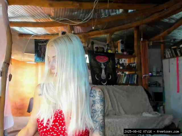 Shaved white, Shaved babes, Group chat for 40 tokens, Full privates for 90 ..., Sucking 2