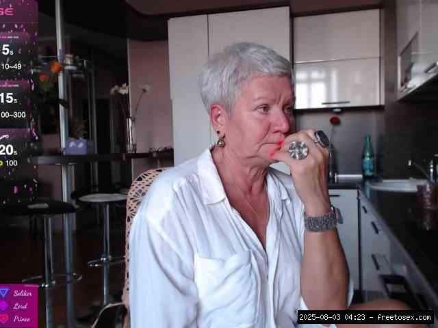 Group chat for 40 tokens, Full privates for 90 tokens, Privates for 90 toke..., Grannies 18