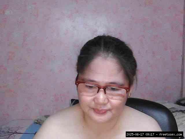 Group chat for 20 39 tokens, Full privates for 60 89 tokens, Privates for 6..., Curvy Asian 4