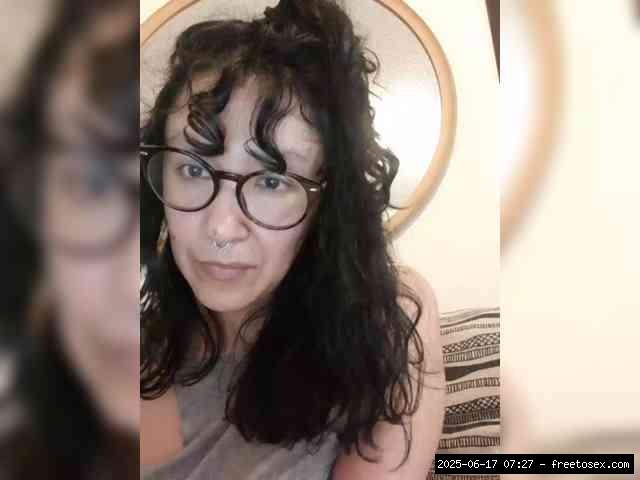 Group chat for 20 39 tokens, Full privates for 90 tokens, Privates for 60 8..., Spanish 0
