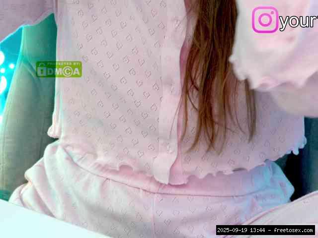 Shaved white, Shaved babes, Full privates for 90 tokens, American, White ba..., white babes 13