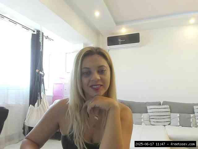 Shaved white, Shaved babes, Group chat for 40 tokens, Full privates for 90 ..., Vr 2