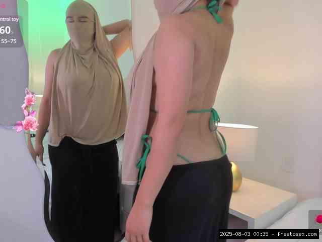 Group chat for 20 39 tokens, Full privates for 90 tokens, Privates for 60 8..., Handsfreecum 18
