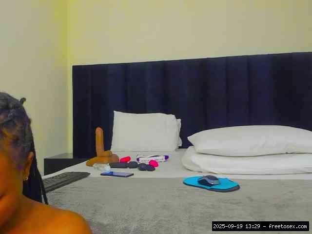 Group chat for 20 39 tokens, Full privates for 90 tokens, Privates for 60 8..., trimmed teens 13