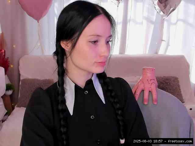 Shaved white, Shaved teens, Group chat for 40 tokens, Full privates for 90 ..., Fisting Teens 12