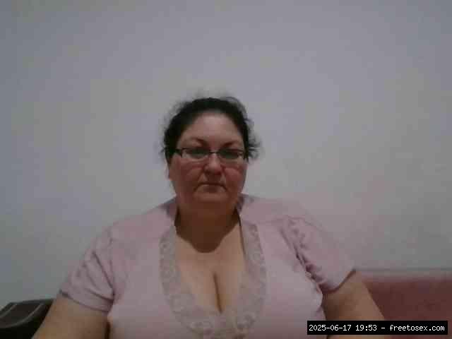 Shaved white, Shaved mature, Group chat for 40 tokens, Full privates for 60..., fisting white 1