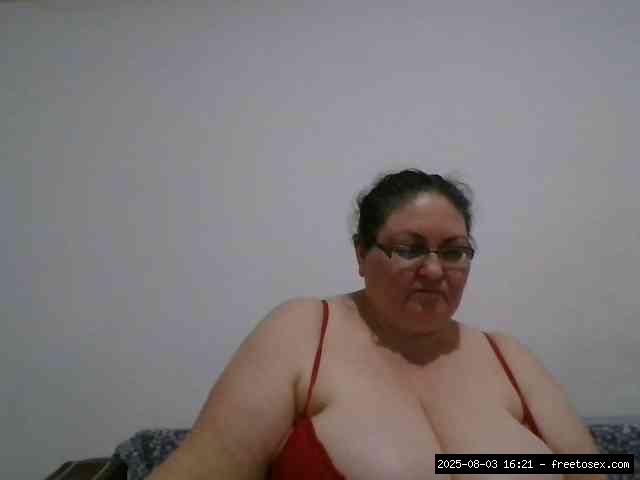 Shaved white, Shaved mature, Group chat for 40 tokens, Full privates for 60..., Group Chat For 10 19 Tokens 4