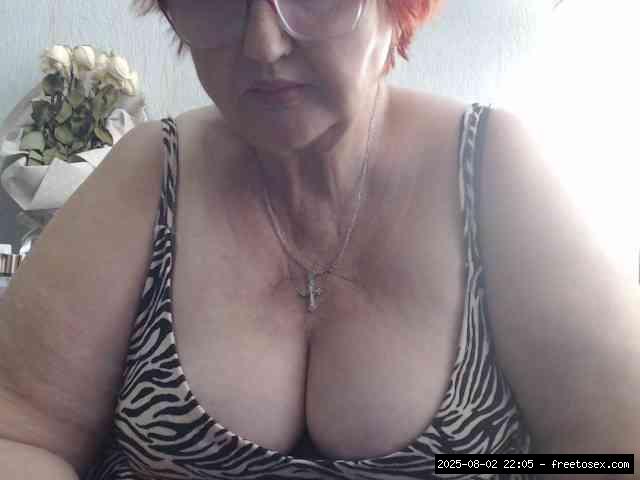 Shaved white, Shaved mature, Group chat for 10 19 tokens, Full privates for..., White Mature 0