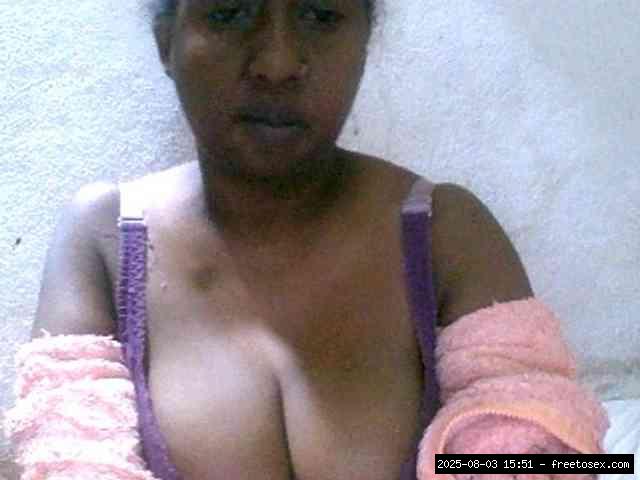 Group chat for 20 39 tokens, Full privates for 30 59 tokens, Privates for 3..., Fingering Ebony 2