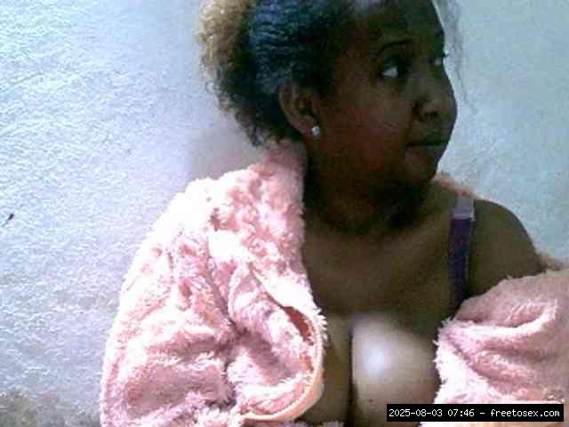 Group chat for 20 39 tokens, Full privates for 30 59 tokens, Privates for 3..., Curvy Brunette 16
