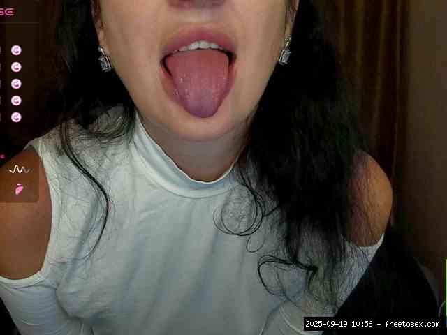 Shaved white, Shaved babes, Group chat for 40 tokens, Full privates for 90 ..., brunette babes 19