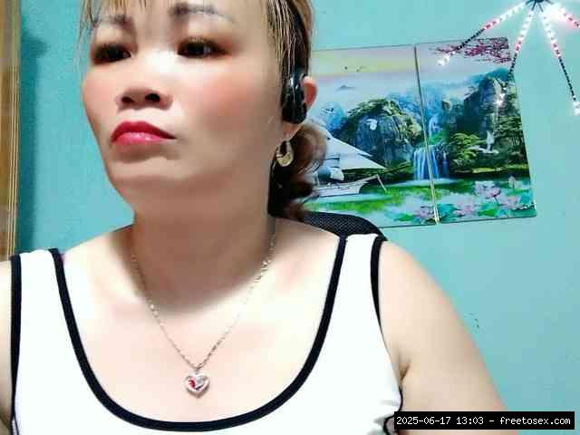 Group chat for 10 19 tokens, Full privates for 30 59 tokens, Privates for 3..., Asian Babes 12