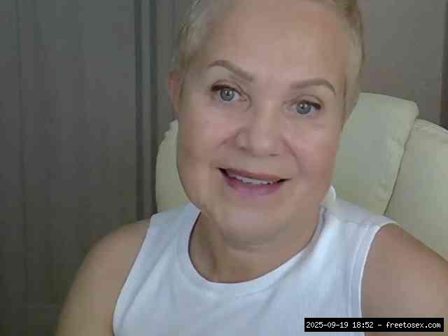 Group chat for 40 tokens, Full privates for 60 89 tokens, Privates for 30 5..., striptease grannies 19