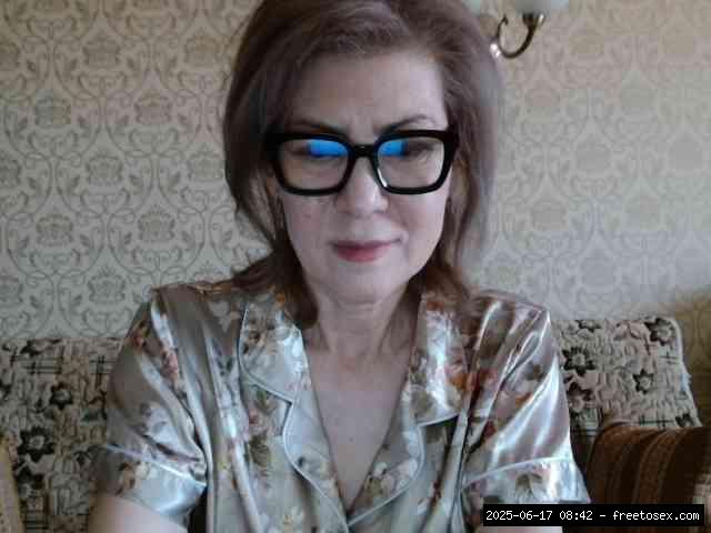 Group chat for 20 39 tokens, Full privates for 60 89 tokens, Privates for 6..., Luxurious Privates Grannies 10