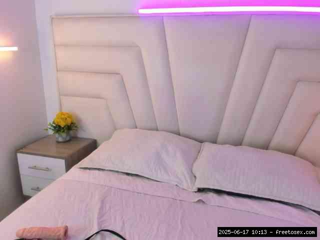 Group chat for 20 39 tokens, Full privates for 30 59 tokens, Privates for 3..., Big Ass Teens 16