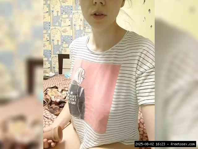 Group chat for 20 39 tokens, Full privates for 90 tokens, American, White t..., dildoing 15