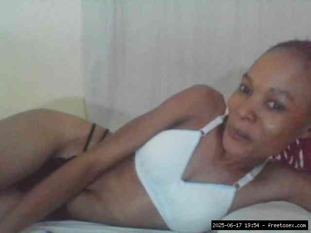 Group chat for 20 39 tokens, Full privates for 90 tokens, Privates for 60 8..., Bestfriends 8
