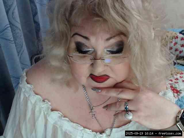 Group chat for 20 39 tokens, Full privates for 90 tokens, Privates for 60 8..., Venezuelan Grannies 12