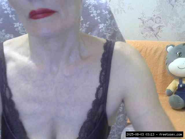 Group chat for 40 tokens, Full privates for 90 tokens, Privates for 60 89 t..., medium mature 7