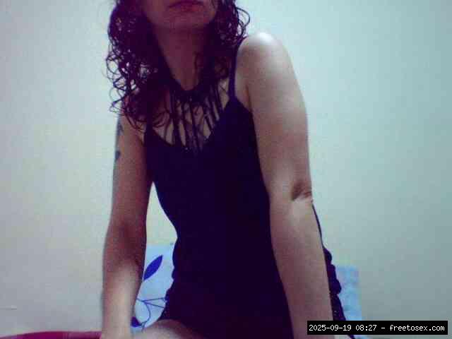 Group chat for 20 39 tokens, Full privates for 90 tokens, Privates for 60 8..., Facesitting 0