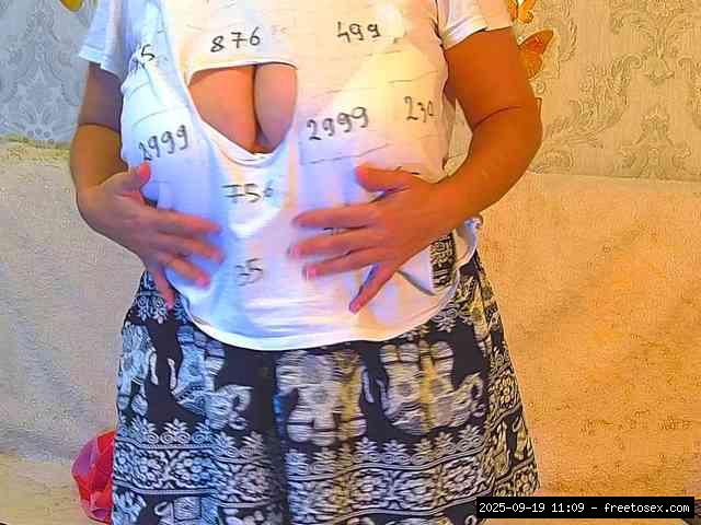 Shaved white, Shaved mature, Group chat for 40 tokens, Full privates for 90..., housewifes white 19
