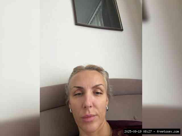 Group chat for 40 tokens, Full privates for 90 tokens, Privates for 90 toke..., trimmed 15