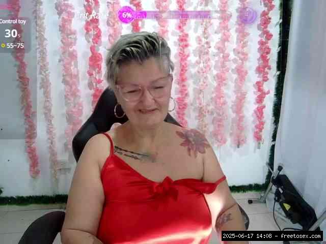 Group chat for 20 39 tokens, Full privates for 90 tokens, Privates for 60 8..., israeli 1