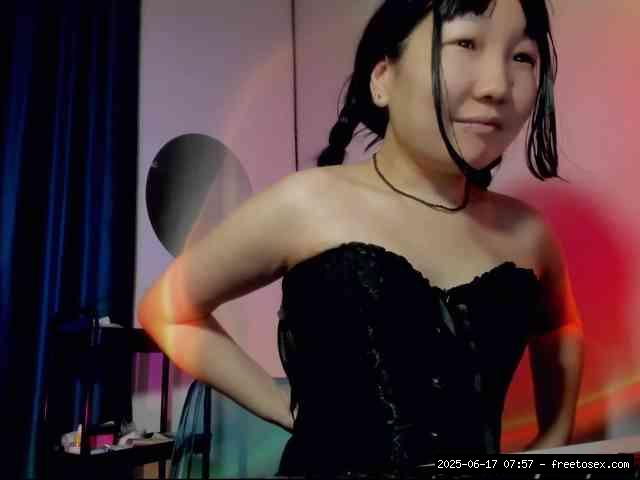 Shaved teens, Shaved asian, Group chat for 20 39 tokens, Full privates for ..., Facesitting 14