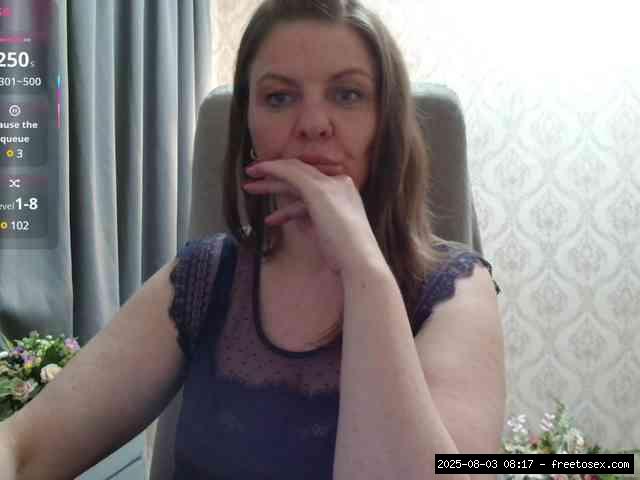 Shaved white, Shaved mature, Group chat for 40 tokens, Full privates for 90..., Cunnilingus 4