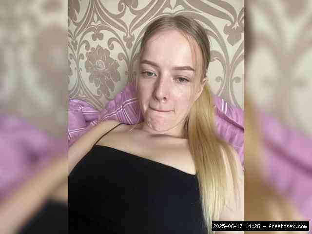 Shaved white, Shaved babes, Group chat for 20 39 tokens, Full privates for ..., dicksucking 19